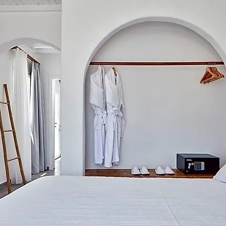 Mykonos Waves House &