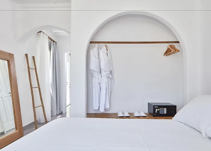 Mykonos Waves House & 오르노스